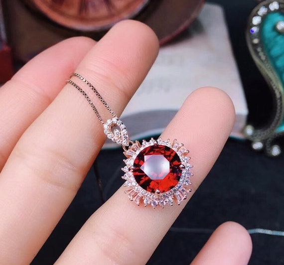 Natural garnet necklace sale
