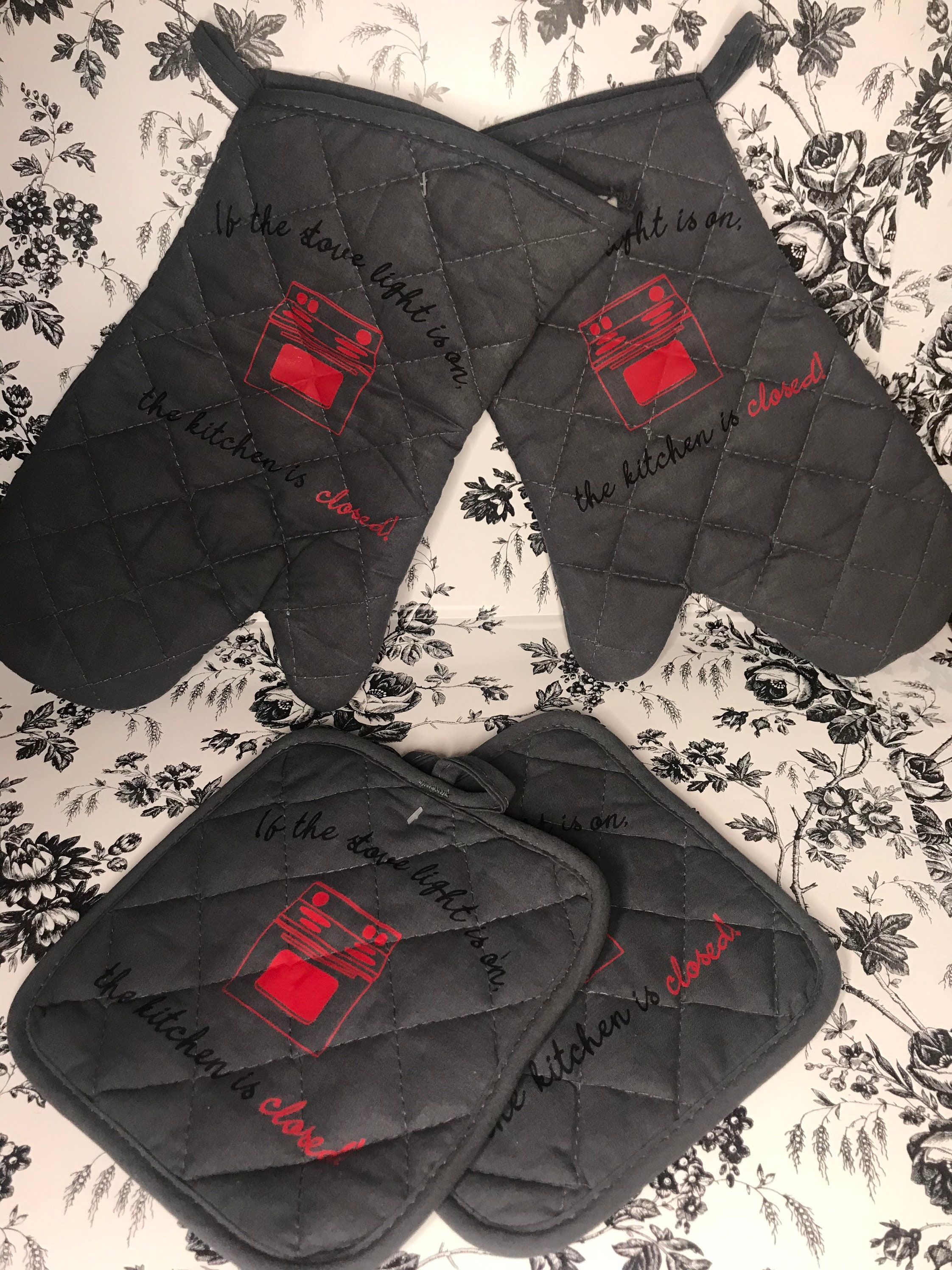 Divertido Cuando la luz de la cocina está encendida la | Etsy