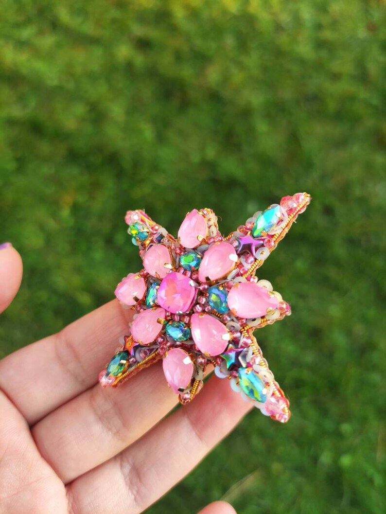 Handmade North Star Beaded Brooch in Blue and Pink, Unique Gift, Beaded Brooch, Celestial Jewelry, Gift For Mom, Gift For Girlfriend image 4