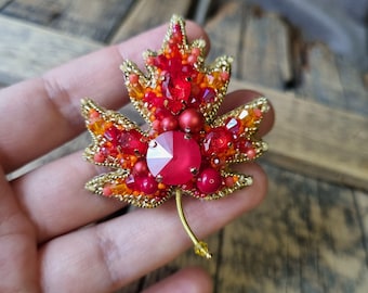 Red Leaf Brooch, Autumn Fashion, Naturel Inspired Accessory, Handmade Jewelry,  Red Beaded Accessory , Gift For Mother,  Gift For Valentine