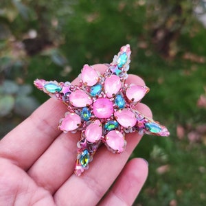 Handmade North Star Beaded Brooch in Blue and Pink, Unique Gift, Beaded Brooch, Celestial Jewelry, Gift For Mom, Gift For Girlfriend image 1