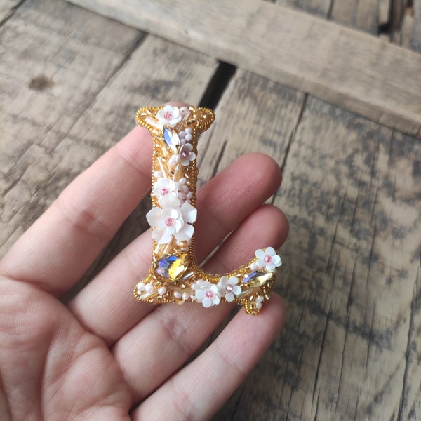 Handmade Letter Brooch,İnitial Name Jewellry,Customized Name,Personalized Pin,Crystal Alphabet Letter, Rhinestone Letter Pin, Letter L Pin