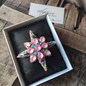 Handmade North Star Beaded Brooch in Blue and Pink, Unique Gift, Beaded Brooch, Celestial Jewelry, Gift For Mom, Gift For Girlfriend image 8