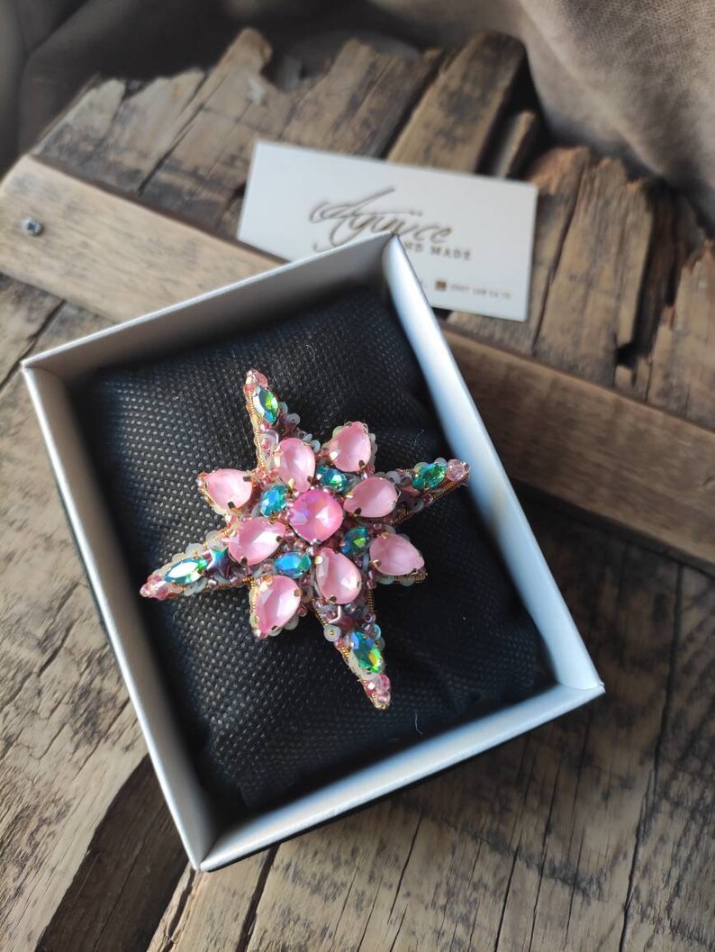 Handmade North Star Beaded Brooch in Blue and Pink, Unique Gift, Beaded Brooch, Celestial Jewelry, Gift For Mom, Gift For Girlfriend image 8