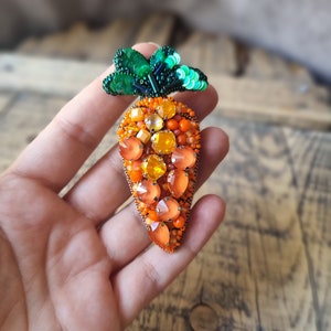 Handcrafted Carrot Brooch with Intricate Beadwork,Unique Gift For Veggie Lovers, The Jewelry Lover, Orange Accessories, Gift For Mother, image 5