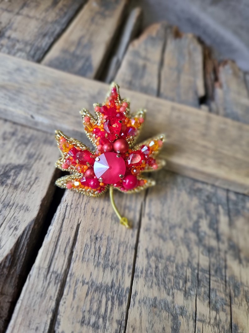 Red Leaf Brooch, Autumn Fashion, Naturel Inspired Accessory, Handmade Jewelry, Red Beaded Accessory , Gift For Mother, Gift For Valentine image 7
