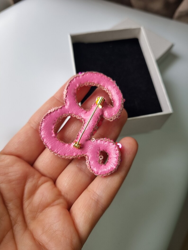 Pink Letter Brooch, Letter B Pin, Beaded Name Jewelry, Gift For Jewelry Lover, Pink Fashion Accessory, Custom Brooch, Mother's Day Gift 画像 6