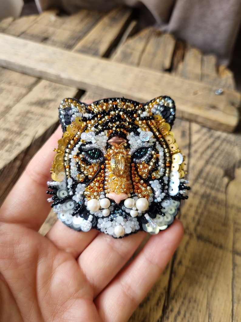 Handmade Tiger Brooch, Handcrafted Pin, Embroidery Brooch, Unique Gift For Her, Gift For Mother, Wildlife Inspired, Custom Jewelry image 3