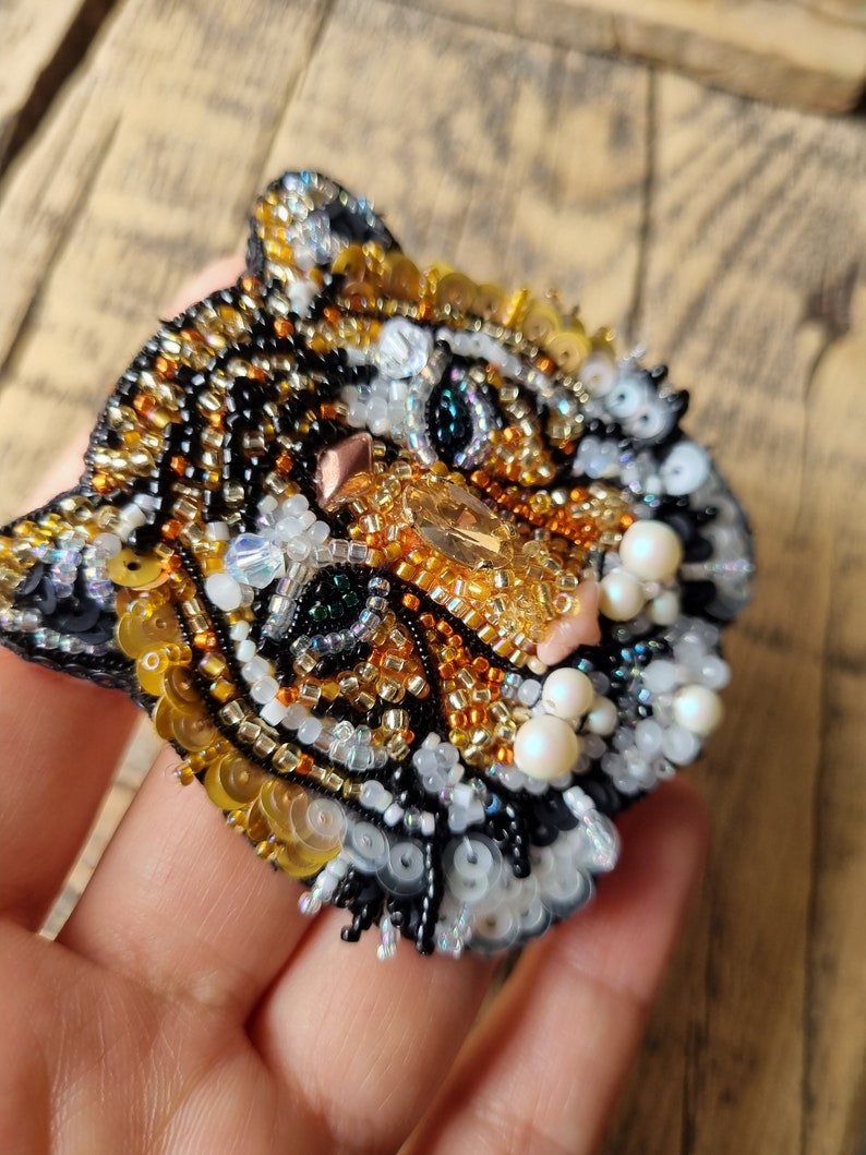 Handmade Tiger Brooch, Handcrafted Pin, Embroidery Brooch, Unique Gift For Her, Gift For Mother, Wildlife Inspired, Custom Jewelry image 4