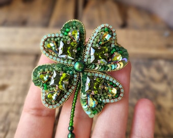 Handcrafted Clover Brooch, Unique Accessory, Gift For Mom, The Jewelry Lover, Gift For Nature Lover, Four Leaf Clover, Mother's Day Gift