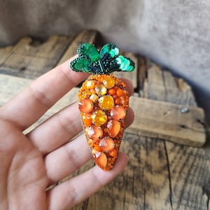 Handcrafted Carrot Brooch with Intricate Beadwork,Unique Gift For Veggie Lovers, The Jewelry Lover, Orange Accessories, Gift For Mother, image 3