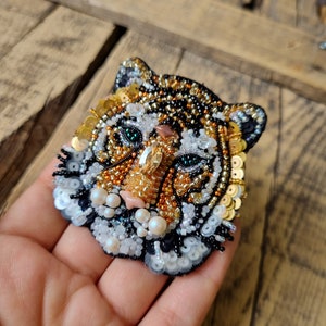 Handmade Tiger Brooch, Handcrafted Pin, Embroidery Brooch, Unique Gift For Her, Gift For Mother, Wildlife Inspired, Custom Jewelry image 8