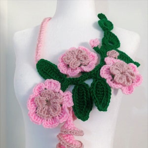 Crochet Flower Necklace: Vintage Pink Rose Scarf, Knitted Pendant