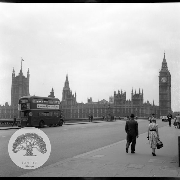 Big Ben de Westminster Bridge 1950 Photographie noir et blanc haute résolution Numérique Télécharger uniquement l’art mural Imprimer format carré