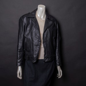 Blouson motard vintage en cuir noir pour femme