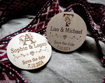 Incantevole invito a nozze in legno tagliato al laser - Salva la data / Personalizzato con nomi personalizzati, design alfabeto, inviti di nozze rustici