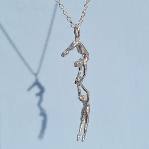 Acrobats pendant in sterling silver / Handmade / Acrobat pendant in sterling silver / Gymnast necklace / Duo aerial acrobat