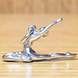 YOGA NECKLACE Sterling Silver - Handcrafted - Yoga Pendant - Yoga lover charm -  Half Pigeon pose - Yogi handcrafted - Colgante Yoga Plata
