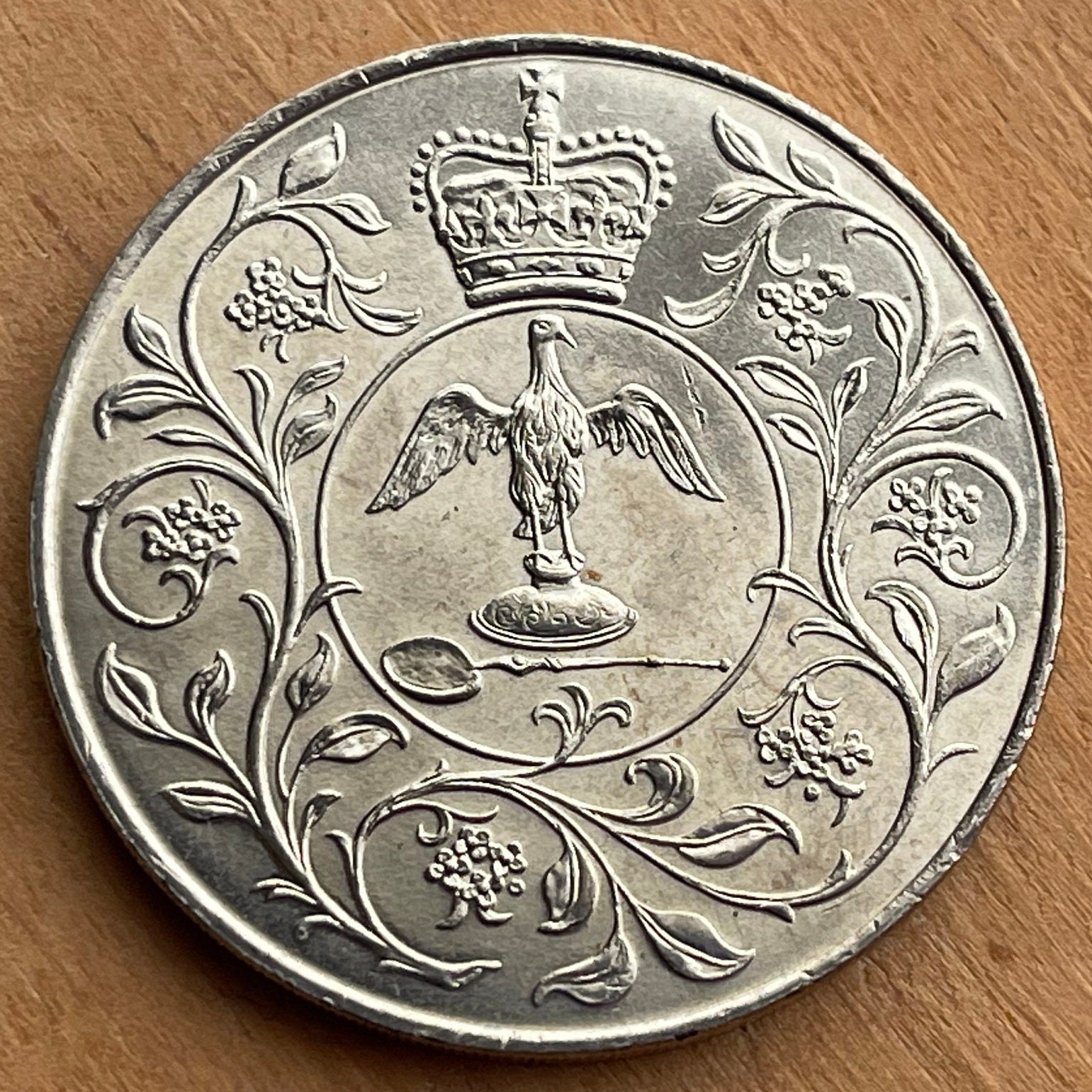 1977 Queen Elizabeth II Horseback 25 New Pence Coin - Jewelry Craft - Etsy  日本