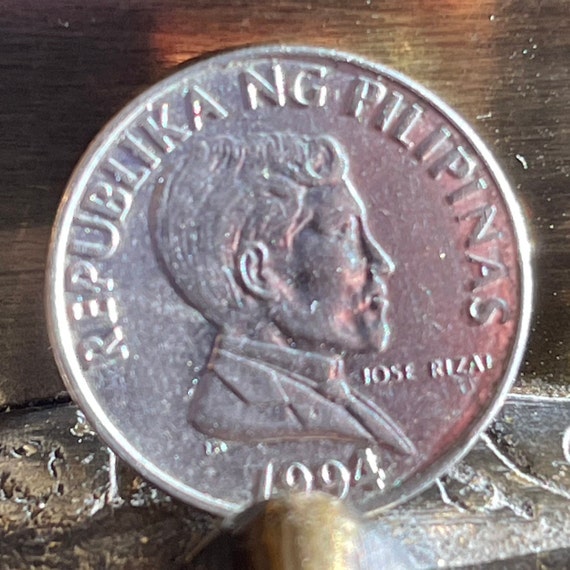 Dwarf Buffalo & Jose Rizal Philippines 1 Piso Authentic Coin