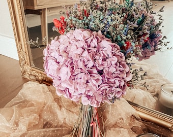 Lilac preserved hydrangea in a dried flowers arrangement
