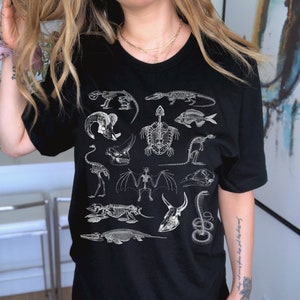 Animal Skeleton Shirt Dark Academia Clothing Goblincore Clothing Aesthetic Clothes Zooarchaeology Gift Biology Shirt Gothic Skull Tee