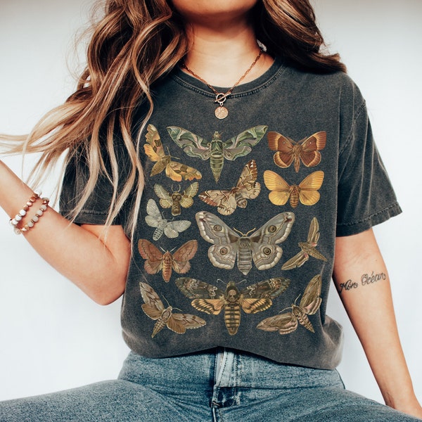 Comfort Colors Moth Shirt Goblincore Shirt Cottagecore Clothing Dark Academia Shirt Cottage Core Clothes Bug Shirt Moth Tshirt Insect Shirt