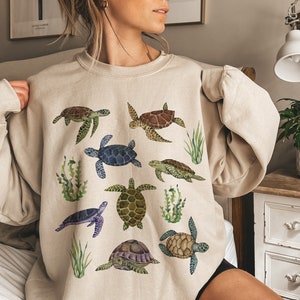 Sea Turtle Sweatshirt Sea Turtle Gifts Turtle Lover Gift Marine Biology Sweater Ocean Animal Crewneck Marine Life Shirt Ocean Animals