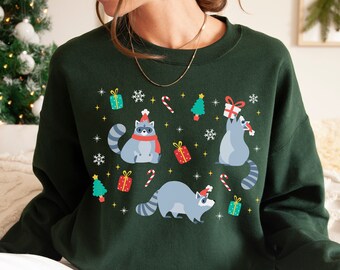 Felpa con cappuccio natalizia con procione, girocollo natalizio con procione, abbigliamento Goblincore, maglione Cottagecore, abbigliamento Cottage Core, felpa Trash Panda