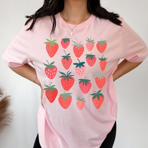 Strawberry Shirt Botanical Shirt Cottagecore Clothing Cottage Core Shirt Strawberry Tshirt Aesthetic Clothes Strawberry Top Kawaii Shirt