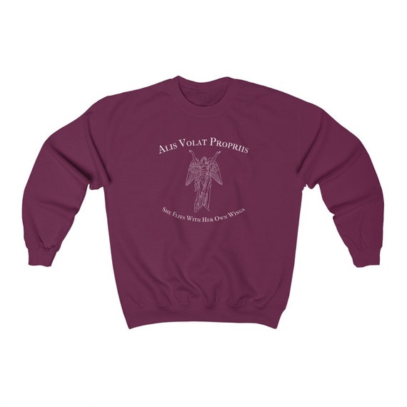 Alis Volat Propriis Sweatshirt Dark Academia Clothing Angel Crewneck Feminist Sweater Feminism Gifts Greek Statue Latin Aesthetic Clothes