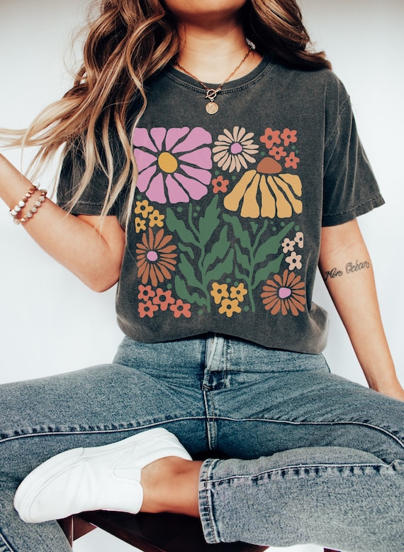 Comfort Colors Retro Flowers Shirt Cottagecore Shirt Cottage Core Shirt Boho Botanical Shirt Wildflower Shirt Wild Flower Shirt Nature Gift