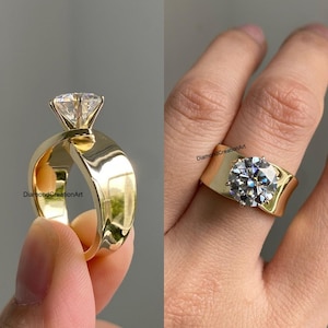18k Yellow Gold Wide Band Ring, Beautiful 10 MM Round Cut