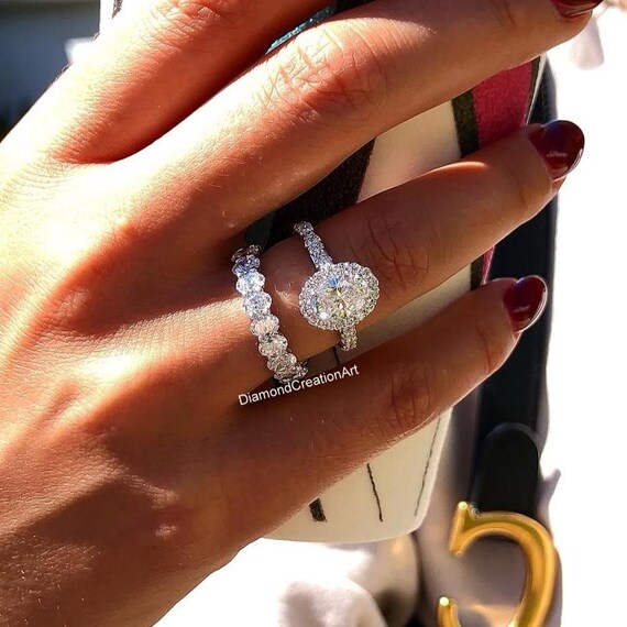 18K White Gold Bridal Ring Set, 9x7 Mm Oval Cut Moissanite Ring