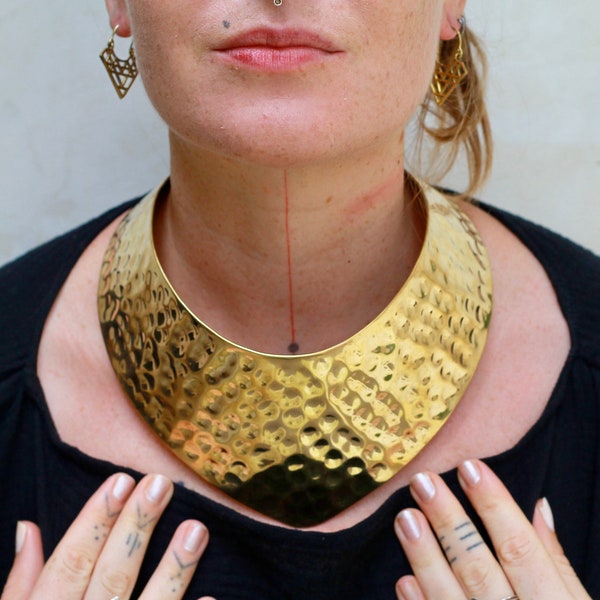 Queen MATRIARCH Chocker, Golden Big Chocker, Golden Hammered Brass Chocker, nickel free, waterproof