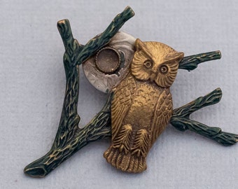 Vintage Art Nouveau Owl Brooch, Bird Gold Tone Brooch, Tree Branch Stylish Brooch - C1