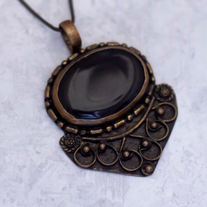 18 inch, Vintage Necklace, Gothic Necklace, Stone Necklace, Oval Necklace, Bronze Tone Necklace, Unique Necklace - CA1