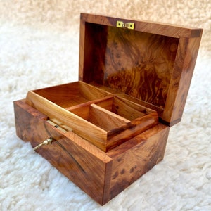 Jewelry Box Wood Burl , Small Jewelry Box with lock  6x4in,Wooden Jewelry Box, Handmade Solid Thuya wood Burl jewellry Box
