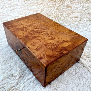 Large Thuya Wooden Jewelry Box 10x7in-Burl JEWELRY BOX wood gift, Lockable Wooden Chest Box, Unique Handmade Luxury Box ,Jewelry Storage Box
