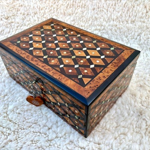 Large HANDMADE Solid Thuya Burl JEWELRY BOX wood gift,11x8in,Wooden Jewelry Box With Lock , Unique Handmade Luxury Box ,Jewelry Storage Box
