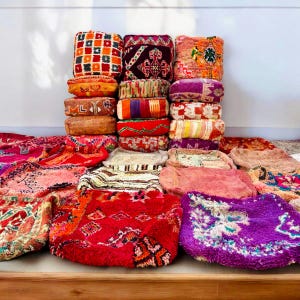 Moroccan Kilim Pouf, Floor Pouf, Vintage Moroccan Ottoman, Beni Ourain Square Pouf,Yoga Meditation Cushion,Outdoor Red Kilim Pillows