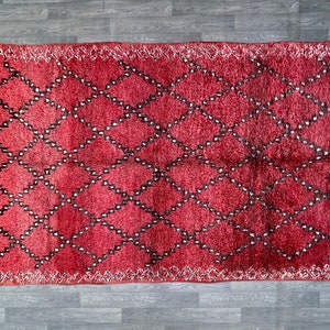Amazing vintage moroccan rug 6.1 FT x 10.2 FT - Authentic Moroccan Boujad Rug 6X10 - Berber tribal rug - Handmade Old Moroccan Rug