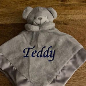 Manta de apego personalizada para bebé recién nacido, manta suave y bordada. imagen 18