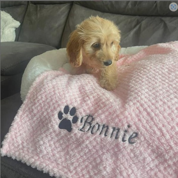 Personalised, embroidered dog/cat puppy/kitten/pet soft waffle pet blanket bedding throw.