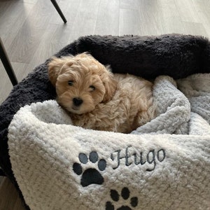 Personalised Pet Blanket - Ideal for Dog Puppy Cat or Kitten Embroidered Blanket Gift | Soft Fleece Pet Throw UK