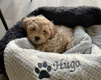 Personalised, embroidered dog/cat puppy/kitten/pet soft waffle blanket.