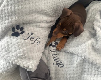 Personalised, embroidered dog/cat puppy/kitten/pet soft waffle blanket.