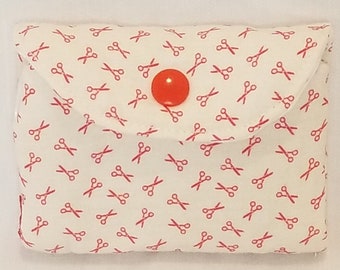 Sewing kit, mini vinyl pocket pouch, white with red scissors