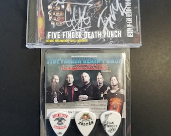 Five Finger Death Punch 5FDP Ivan Moody Zoltan Bathory Groupe de Chris Kael Signé Autographié Justice None CD 6 médiator Patch lot COA