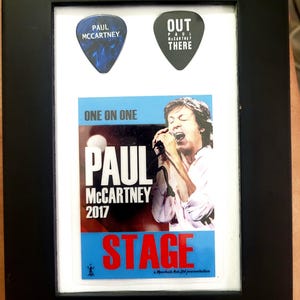 Paul McCartney Beatles 2 Rare  guitar pick + VIP pass framed display